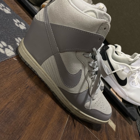 Men’s and women’s shoes - Picture 7 of 16